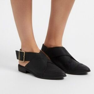 Qupid size 6 black slingback shoes